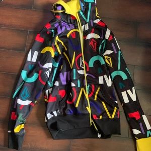 Volcom sweater size small